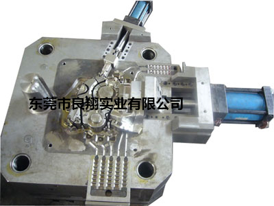 Precision die casting die for zinc alloy